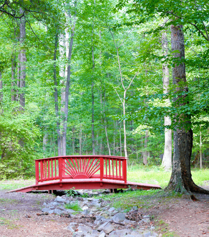 red bridge